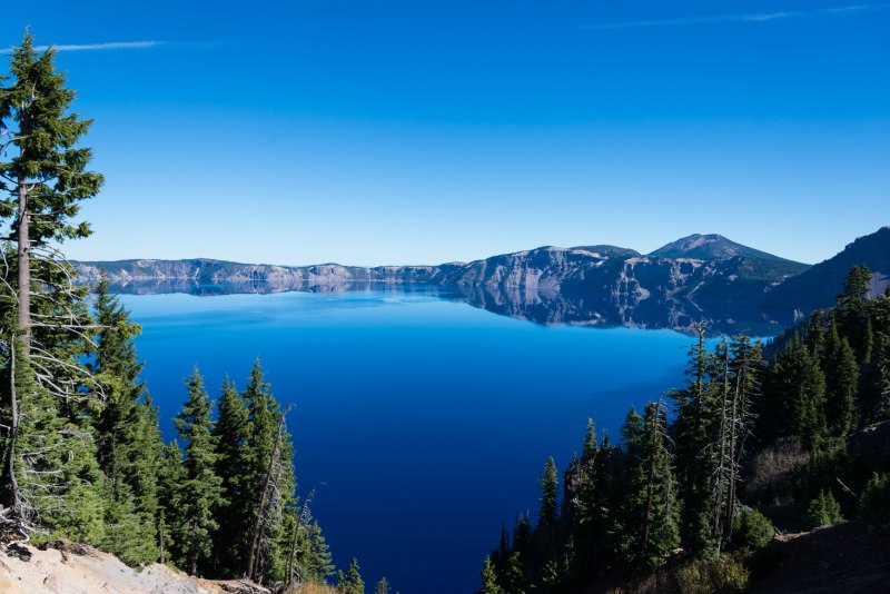 Кратер Лейк. Crater Lake Lodge Rear