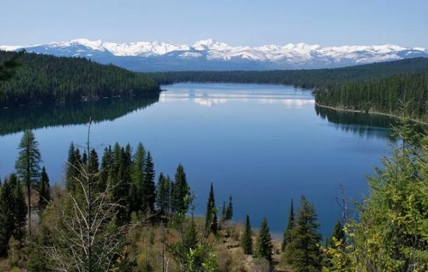 10 самых красивых озер Северной Америки